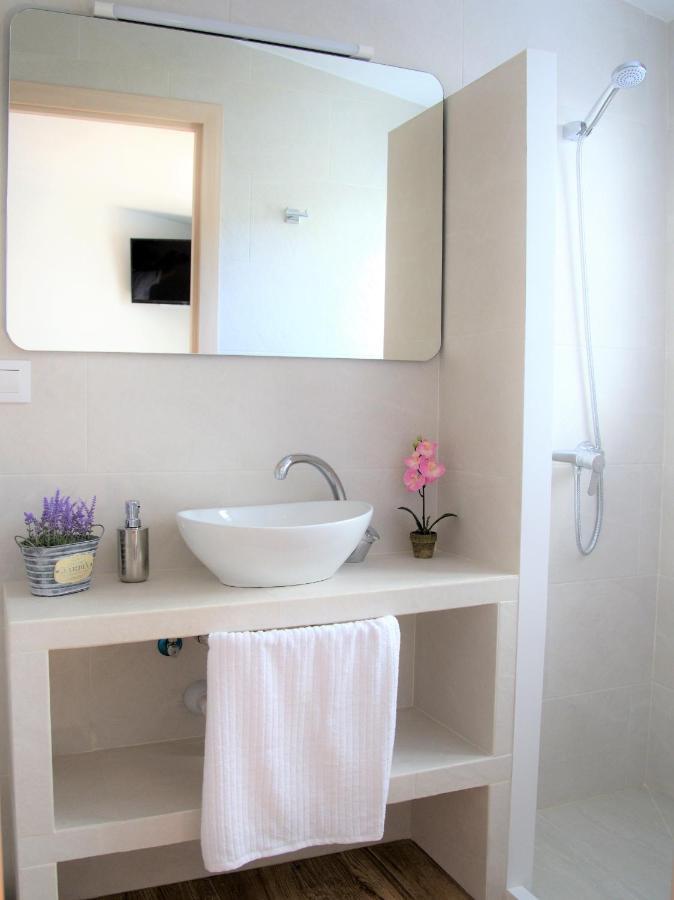 La Calita Escondida - Jacuzzi Y Cocina En Terraza Privada - Piscina Y Parking Gratis Lejlighed Chiclana de la Frontera Eksteriør billede