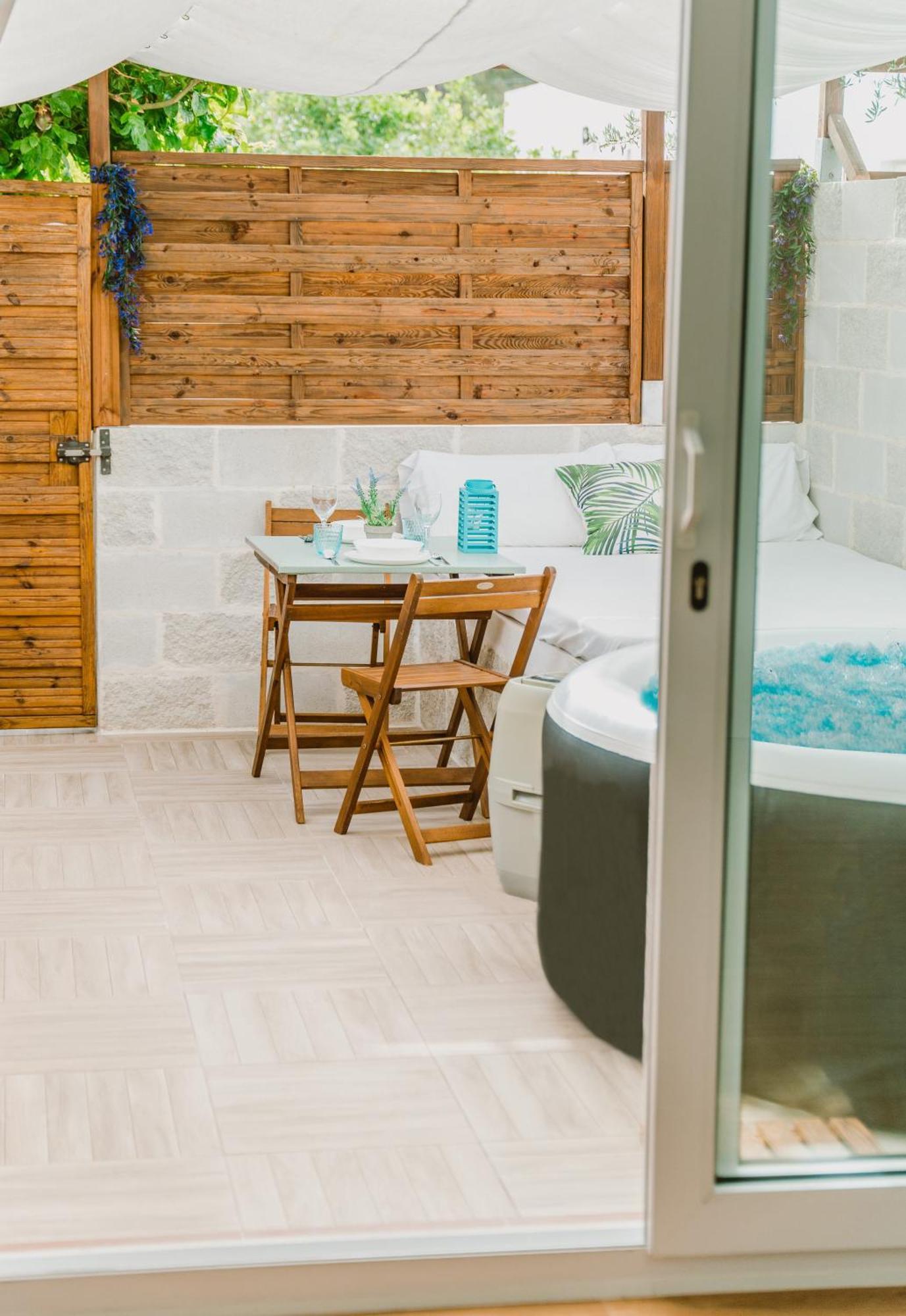 La Calita Escondida - Jacuzzi Y Cocina En Terraza Privada - Piscina Y Parking Gratis Lejlighed Chiclana de la Frontera Eksteriør billede